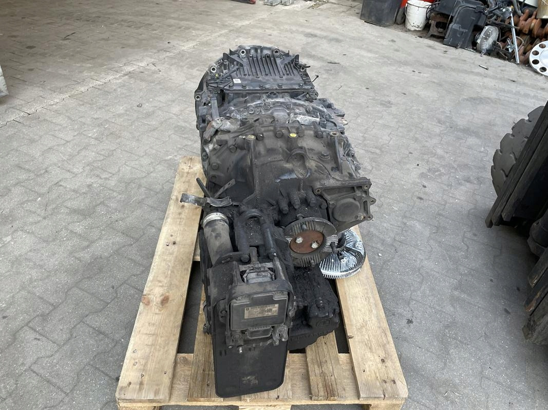 RETARDER INTARDER MAN TGX TGS CHŁODNICA OLEJU - مبرد الزيت - شاحنة: صور 1 RETARDER INTARDER MAN TGX TGS CHŁODNICA OLEJU - مبرد الزيت - شاحنة: صور 1