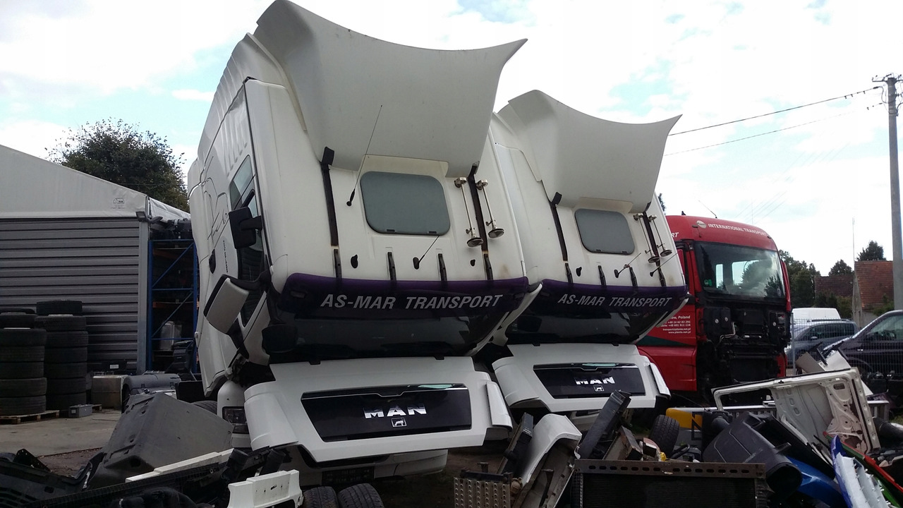 SPOILER SPOJLER OWIEWKA DACH DESKA MAN TGX XL - الديناميكا الهوائية / المفسدين - شاحنة: صور 1 SPOILER SPOJLER OWIEWKA DACH DESKA MAN TGX XL - الديناميكا الهوائية / المفسدين - شاحنة: صور 1