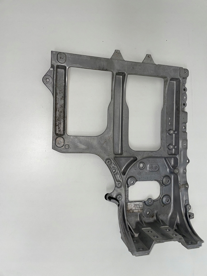 WSPORNIK BŁOTNIKA MAN TGX TGS TG3 TG 3 EURO 6 - هيكل السيارة الخارجية - شاحنة: صور 2 WSPORNIK BŁOTNIKA MAN TGX TGS TG3 TG 3 EURO 6 - هيكل السيارة الخارجية - شاحنة: صور 2