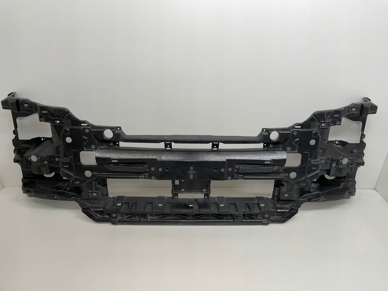 ZDERZAK MAN TGS TG3 TG 3 WSPORNIK WZMOCNIENIE - كأس مترعة - شاحنة: صور 1 ZDERZAK MAN TGS TG3 TG 3 WSPORNIK WZMOCNIENIE - كأس مترعة - شاحنة: صور 1