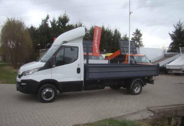 Iveco DAILY 50 C 17 3.0TDI 3-STONNA WYWROYKA - قلاب صغير: صور 3 Iveco DAILY 50 C 17 3.0TDI 3-STONNA WYWROYKA - قلاب صغير: صور 3