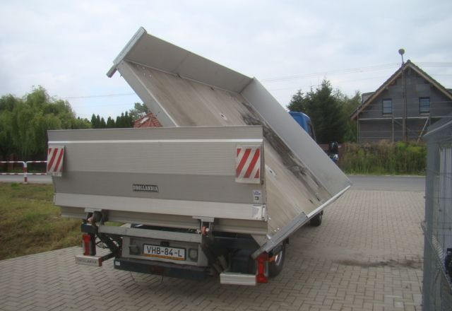 Iveco DAILY 50 C 17 3.0TDI WYWROTKA WINDA MECHANICZNA PRZYSTAWKA DO HYDRAULIKI - قلاب صغير: صور 4 Iveco DAILY 50 C 17 3.0TDI WYWROTKA WINDA MECHANICZNA PRZYSTAWKA DO HYDRAULIKI - قلاب صغير: صور 4