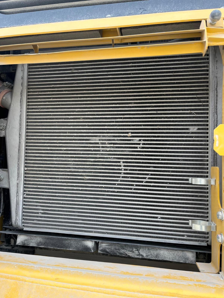 KOMATSU PC450 - حفارات زحافة: صور 4 KOMATSU PC450 - حفارات زحافة: صور 4