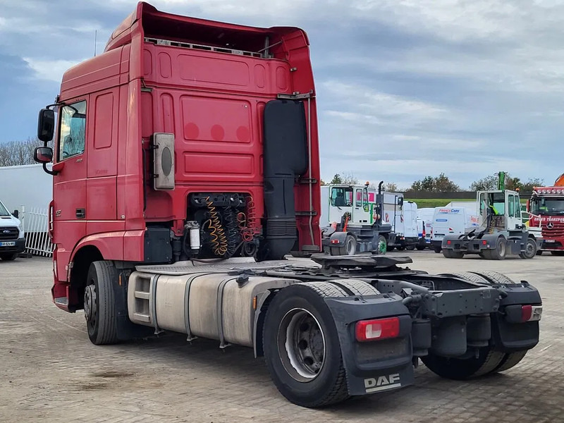DAF XF 460 - شاحنة جرار: صور 2 DAF XF 460 - شاحنة جرار: صور 2