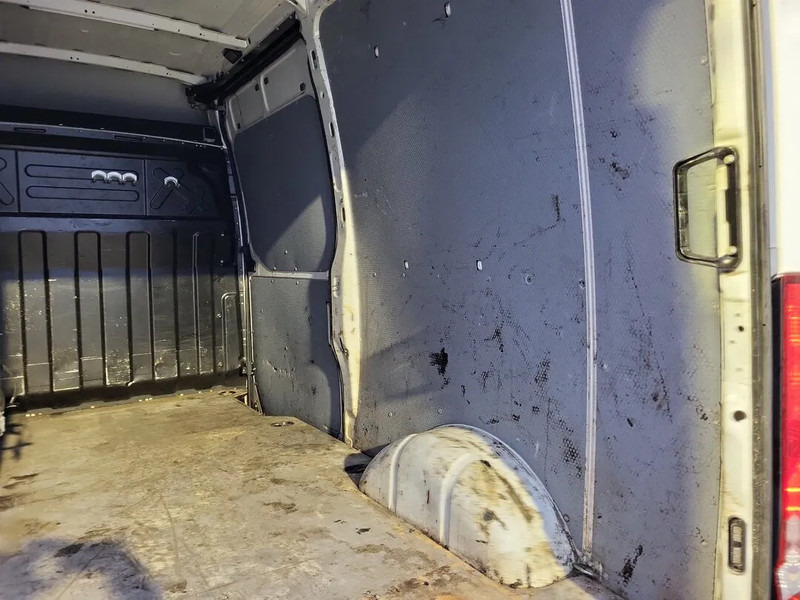 Iveco Daily 35S16 L2H2 - فان: صور 5 Iveco Daily 35S16 L2H2 - فان: صور 5