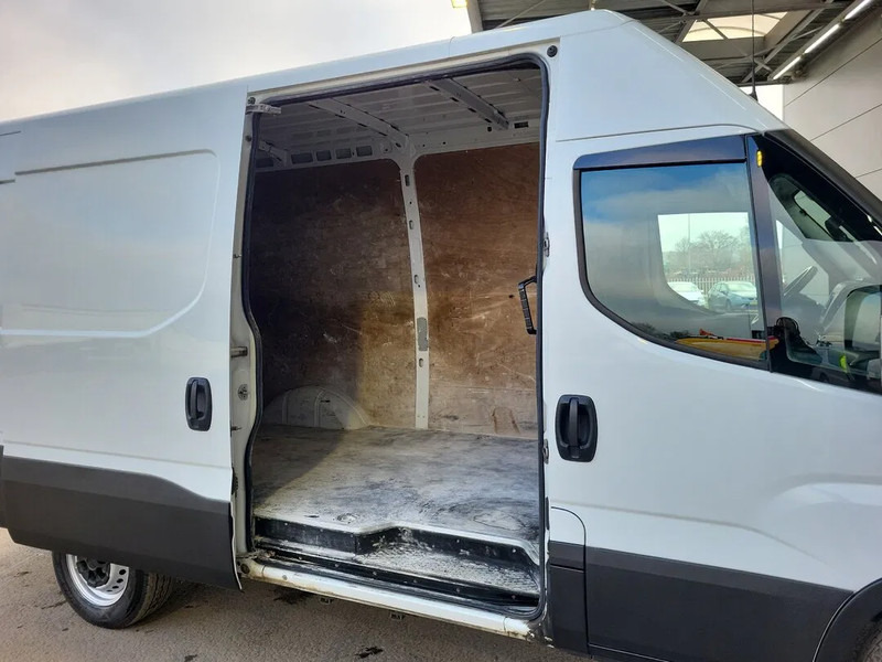 Iveco Daily L2H2 - فان: صور 5 Iveco Daily L2H2 - فان: صور 5