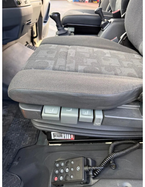 Mercedes-Benz Atego 816 - شاحنات مسطحة: صور 5 Mercedes-Benz Atego 816 - شاحنات مسطحة: صور 5