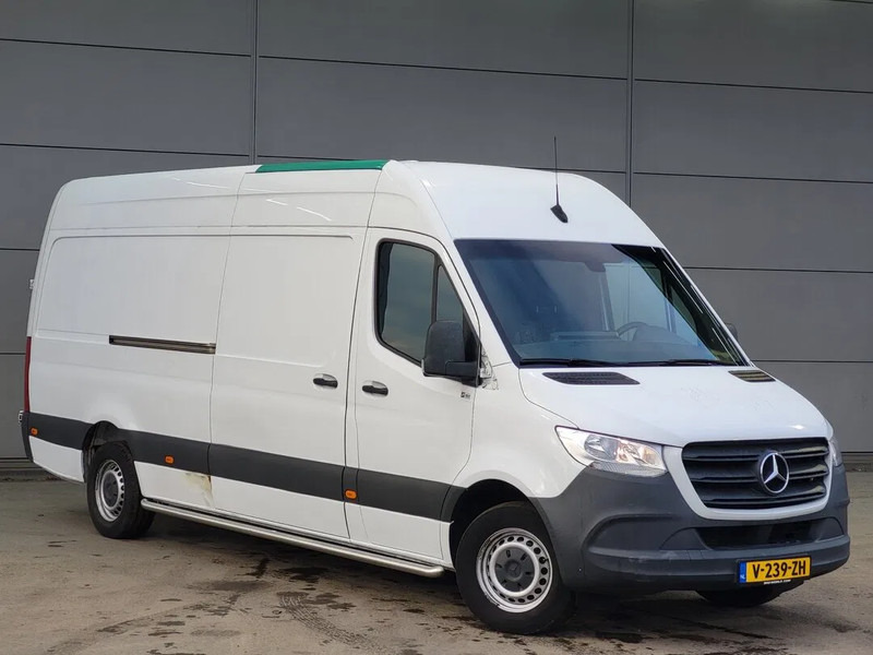 Mercedes-Benz Sprinter - فان: صور 4 Mercedes-Benz Sprinter - فان: صور 4