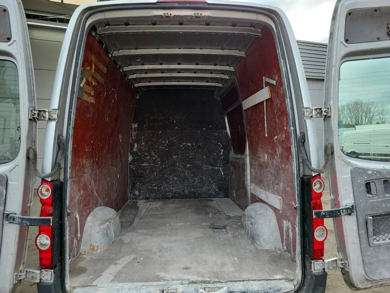 Volkswagen Crafter L2H2 - فان المدمجة: صور 4 Volkswagen Crafter L2H2 - فان المدمجة: صور 4