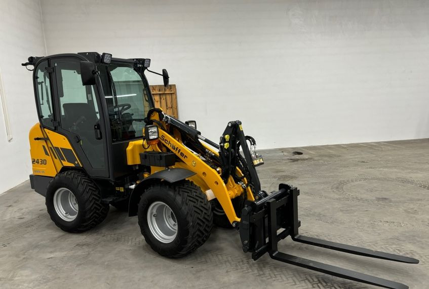 Schäffer 2430 HD - اللودر المجنزر صغير: صور 2 Schäffer 2430 HD - اللودر المجنزر صغير: صور 2