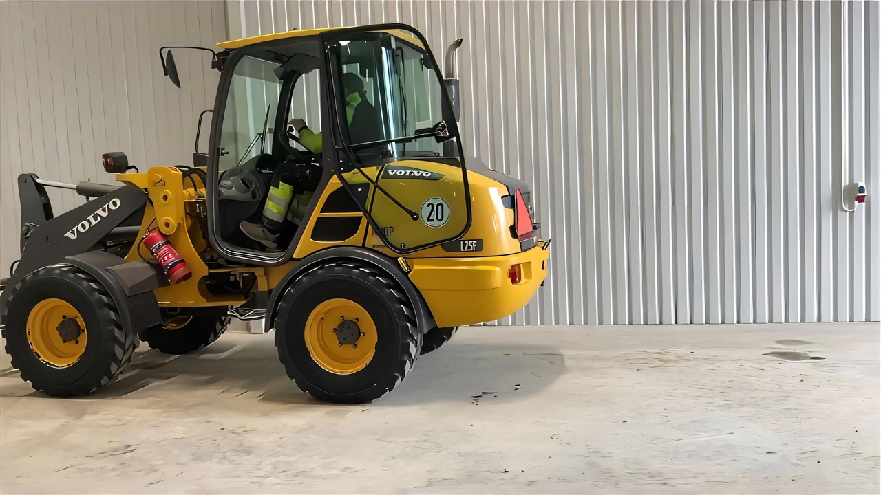 Volvo L 25 - اللودر بعجل: صور 5 Volvo L 25 - اللودر بعجل: صور 5