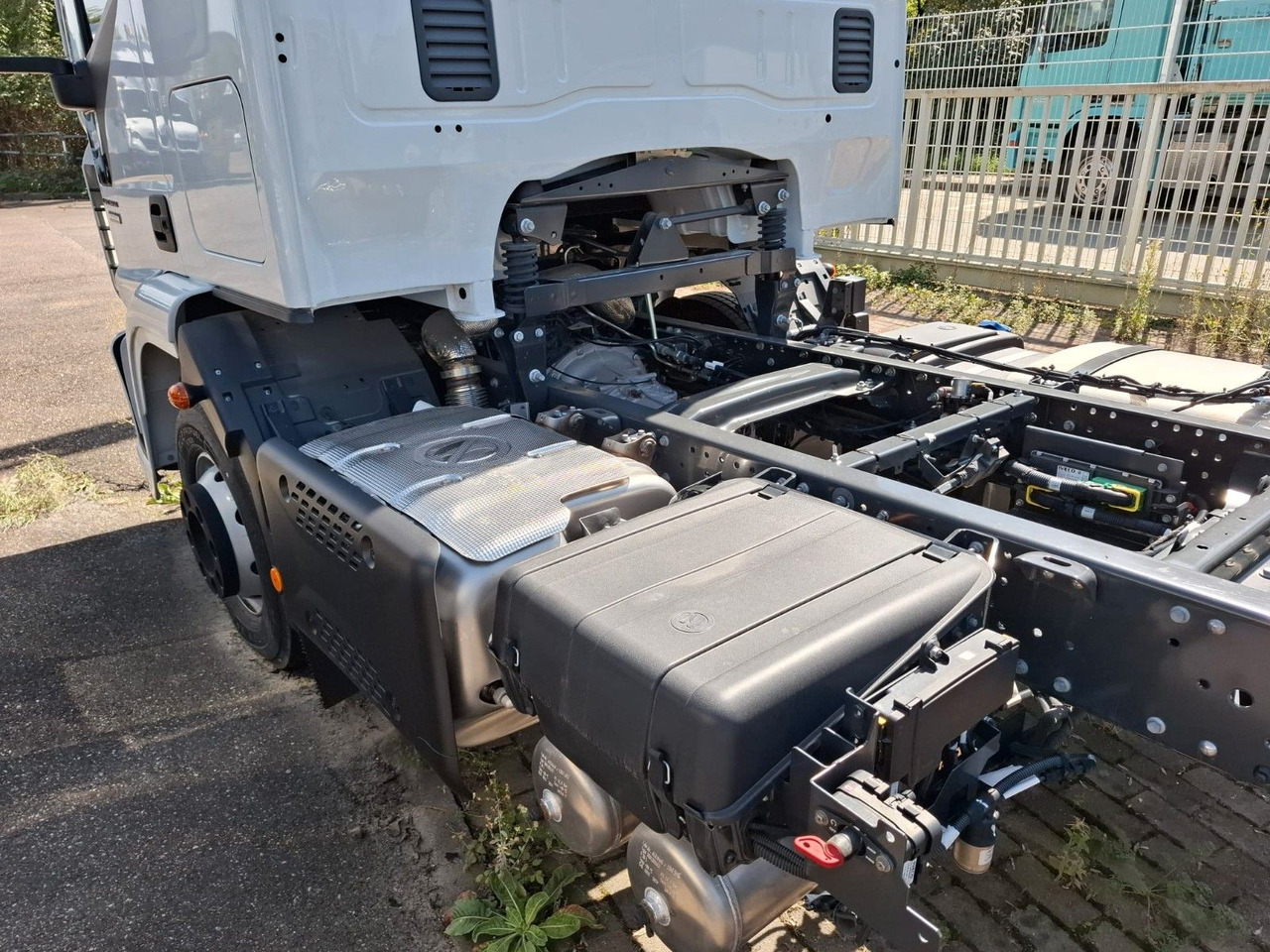 Iveco ML 140-280 FFH, Fahrgestell, Luft, Klima, ... - الشاسيه شاحنة: صور 4 Iveco ML 140-280 FFH, Fahrgestell, Luft, Klima, ... - الشاسيه شاحنة: صور 4