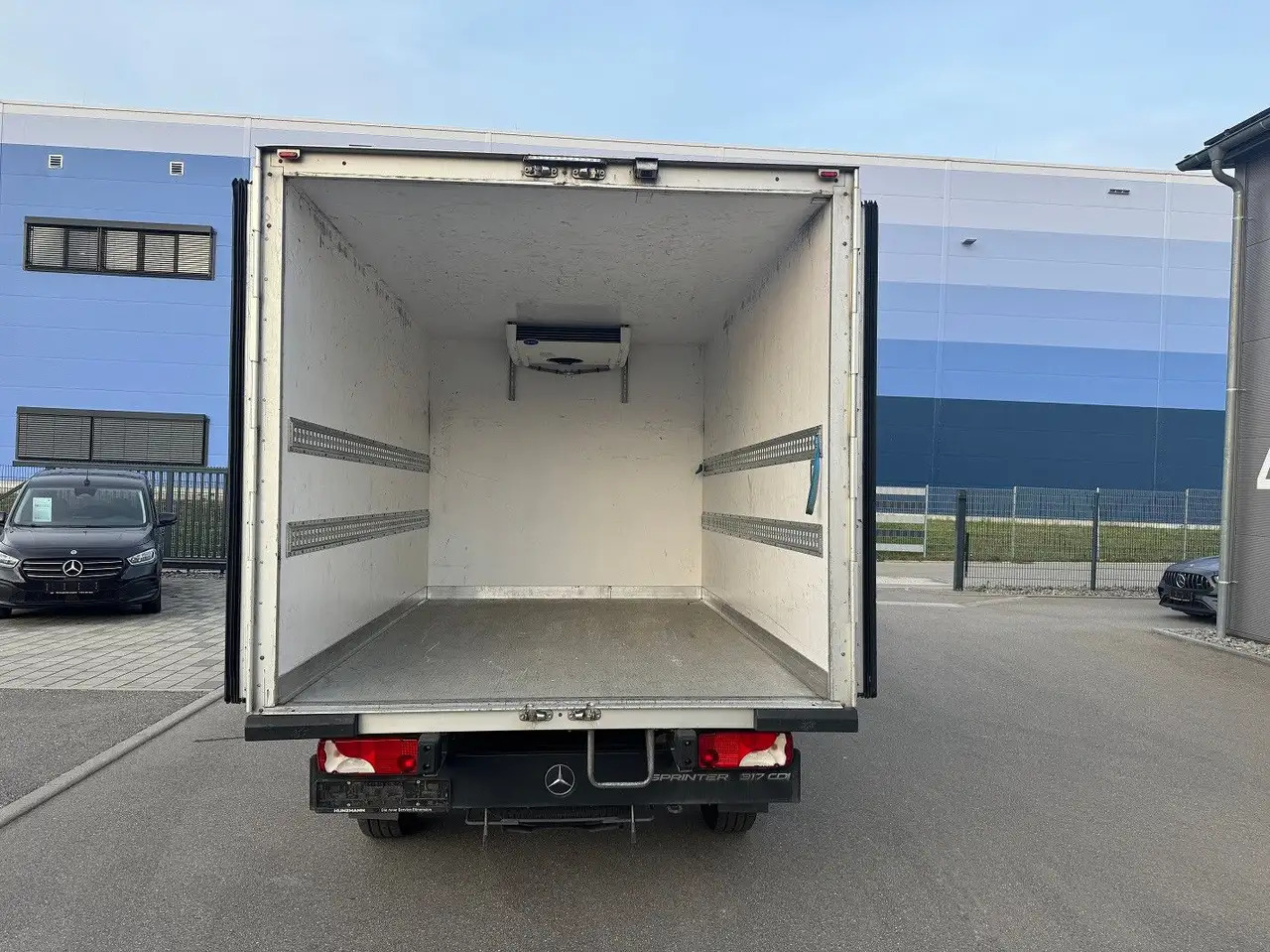 Mercedes-Benz Sprinter 317 CDI Lang Tiefkühlkoffer Carrier - الشاحنات الصغيرة المبردة: صور 5 Mercedes-Benz Sprinter 317 CDI Lang Tiefkühlkoffer Carrier - الشاحنات الصغيرة المبردة: صور 5