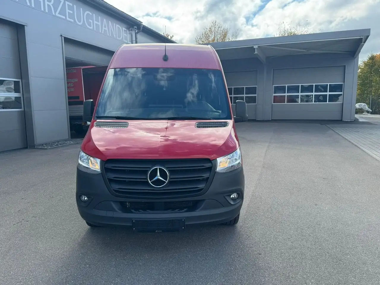 Mercedes-Benz Sprinter 317 CDI Maxi Lang Mixto AHK 3,5t MBUX - الشاحنات الصغيرة كابينة مزدوجة: صور 2 Mercedes-Benz Sprinter 317 CDI Maxi Lang Mixto AHK 3,5t MBUX - الشاحنات الصغيرة كابينة مزدوجة: صور 2