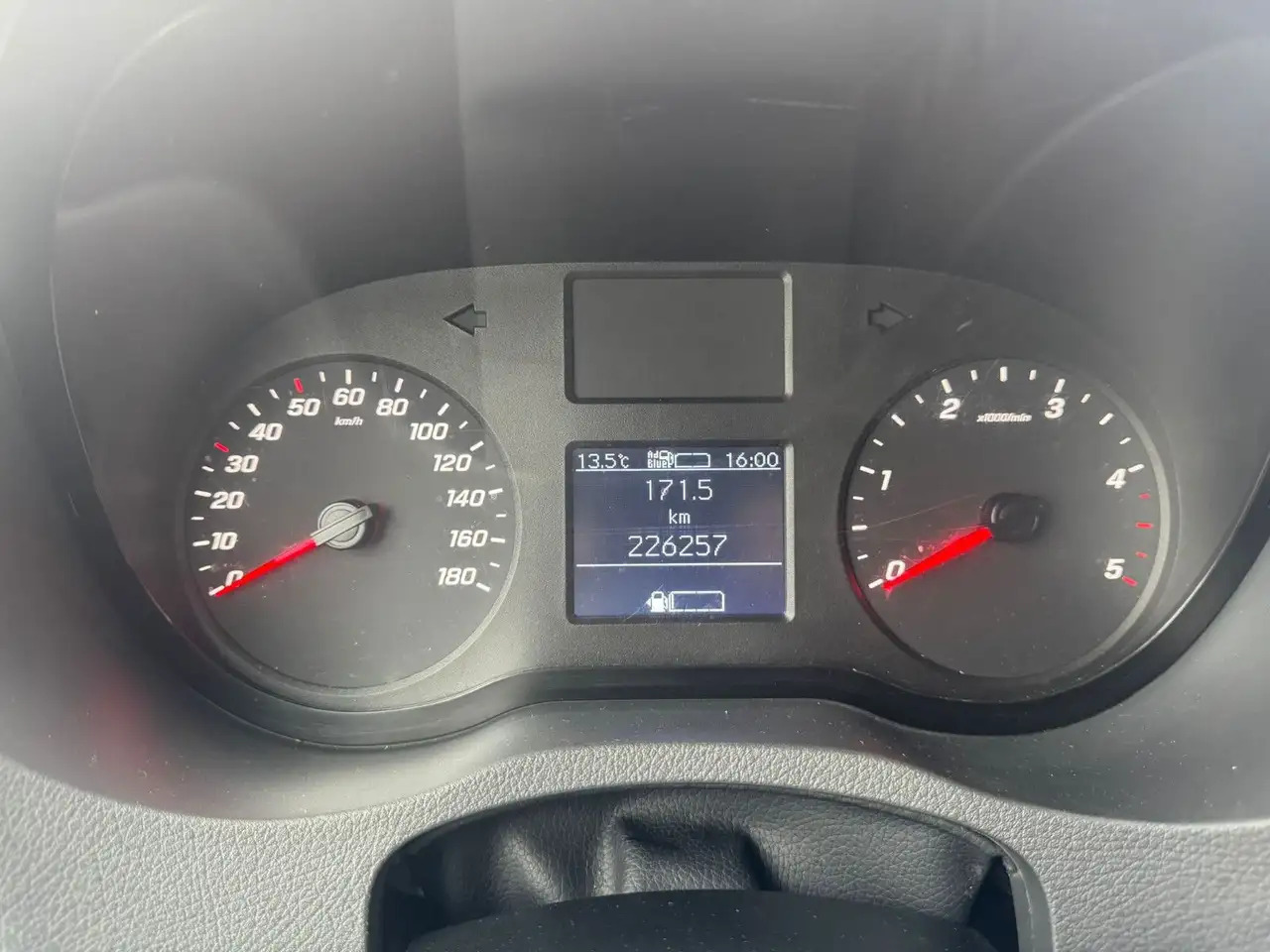 Mercedes-Benz Sprinter 317 CDI Maxi lang Extralang XXL Klima - فان: صور 5 Mercedes-Benz Sprinter 317 CDI Maxi lang Extralang XXL Klima - فان: صور 5