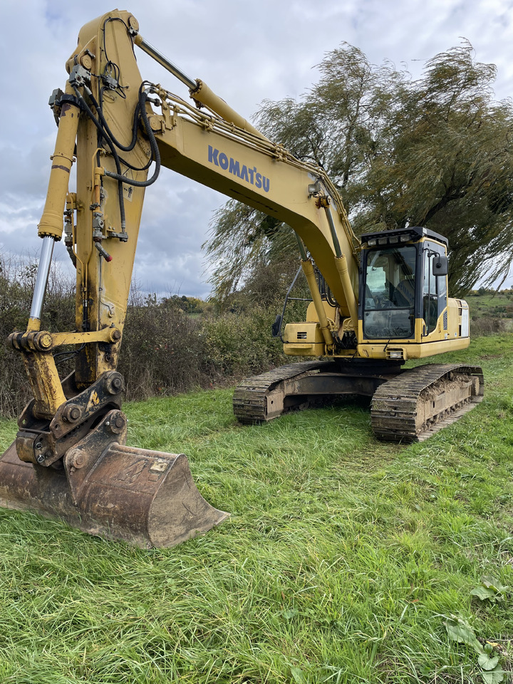 Komatsu PC210LC-8 - حفارات زحافة: صور 2 Komatsu PC210LC-8 - حفارات زحافة: صور 2