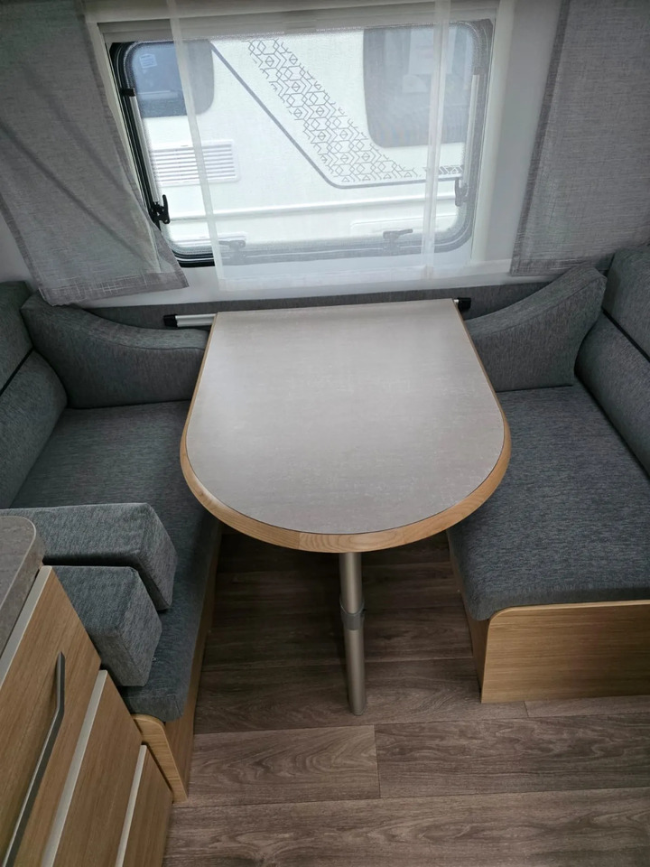 Fendt Bianco Activ 390 FHS Dusche, 1.700 KG-Fahrwerk - كرفان سحب: صور 4 Fendt Bianco Activ 390 FHS Dusche, 1.700 KG-Fahrwerk - كرفان سحب: صور 4