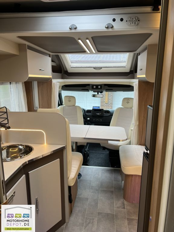 Ahorn Alaska TD Plus Aufl. 4to & Luftfed. & Hubbett - موتر هوم شبه متكامل: صور 3 Ahorn Alaska TD Plus Aufl. 4to & Luftfed. & Hubbett - موتر هوم شبه متكامل: صور 3