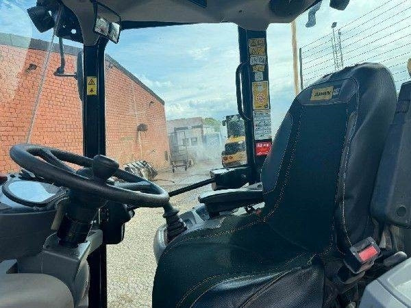 CAT 906M - اللودر بعجل: صور 5 CAT 906M - اللودر بعجل: صور 5