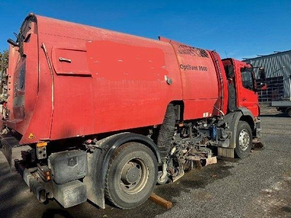 Mercedes-Benz 1829 L - سياره كنس شوارع: صور 3 Mercedes-Benz 1829 L - سياره كنس شوارع: صور 3