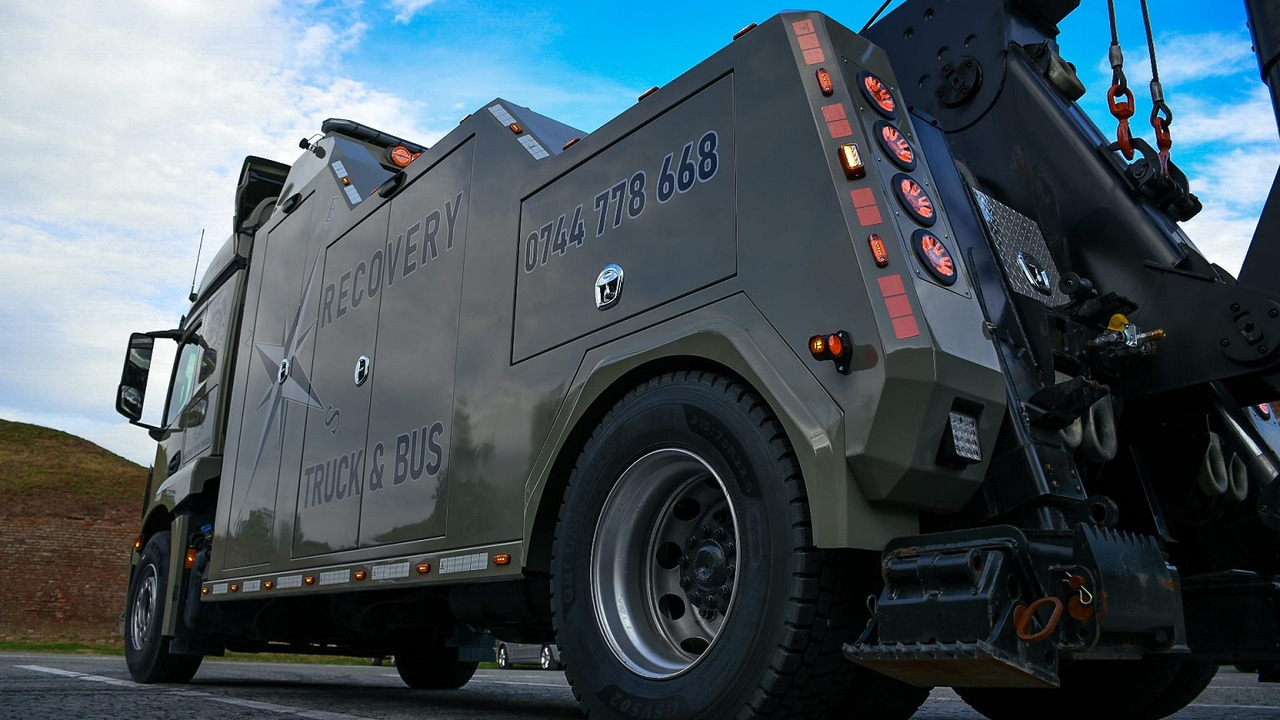 MERCEDES-BENZ Actros 1836 - سيارة السحب للتصليح: صور 3 MERCEDES-BENZ Actros 1836 - سيارة السحب للتصليح: صور 3