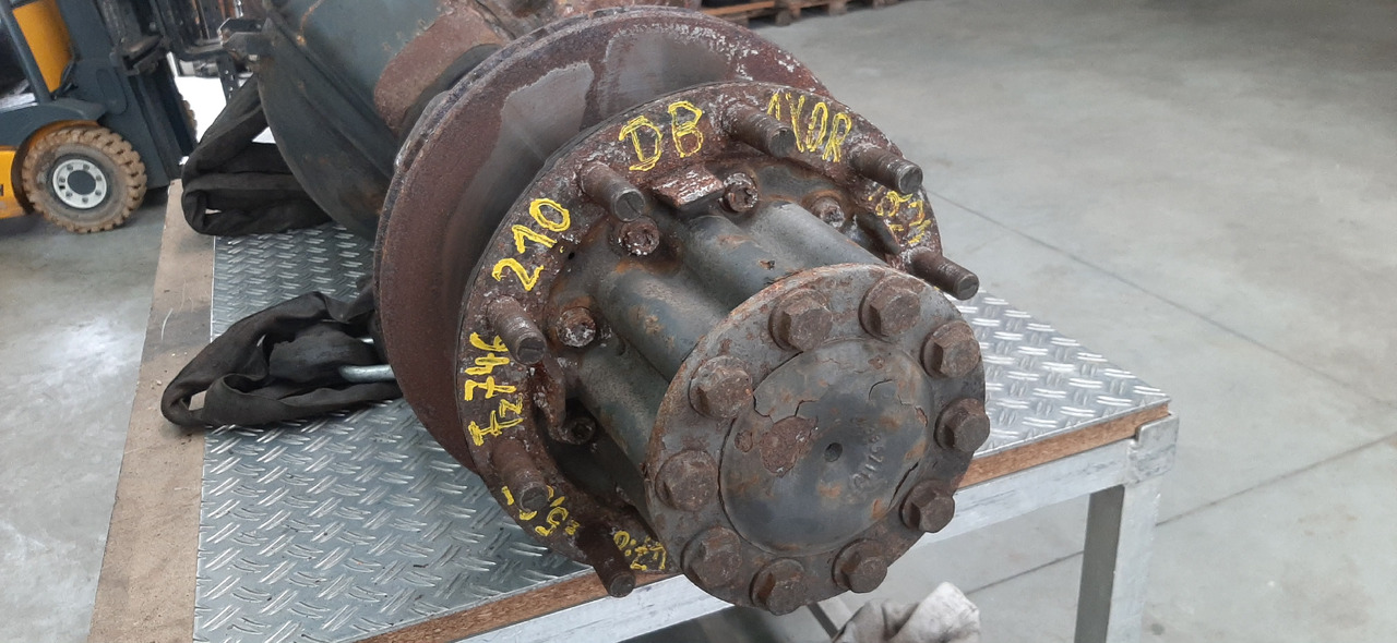 Gebrauchte DB Axor 18 - 24, Hypoidachse, 13 Tonnen, Artikel - Nr. : 81.99999 - 9999 - المحور الخلفي - شاحنة: صور 1 Gebrauchte DB Axor 18 - 24, Hypoidachse, 13 Tonnen, Artikel - Nr. : 81.99999 - 9999 - المحور الخلفي - شاحنة: صور 1