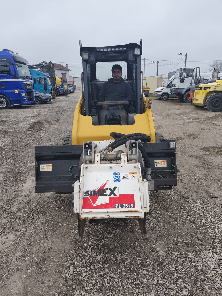 لودر CAT 216, freza, mogučnost najma: صور 9 لودر CAT 216, freza, mogučnost najma: صور 9