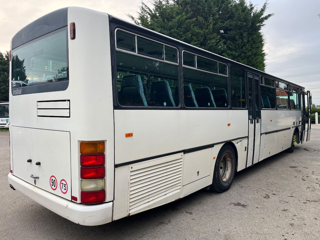 Irisbus Karosa Recreo. 3 piece in stock - حافلة: صور 3 Irisbus Karosa Recreo. 3 piece in stock - حافلة: صور 3