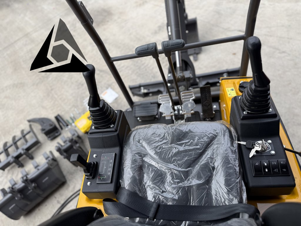 Pásový minibagr GORILA G20SE I PRO - حفارة مصغرة: صور 4 Pásový minibagr GORILA G20SE I PRO - حفارة مصغرة: صور 4