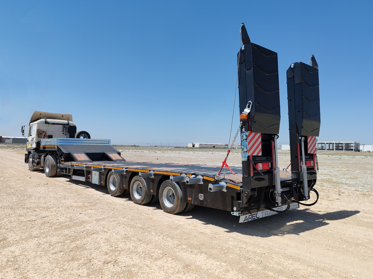 AREL TRAILER 3 AXLE LOWBED TRAILER - عربة مسطحة منخفضة نصف مقطورة: صور 1 AREL TRAILER 3 AXLE LOWBED TRAILER - عربة مسطحة منخفضة نصف مقطورة: صور 1