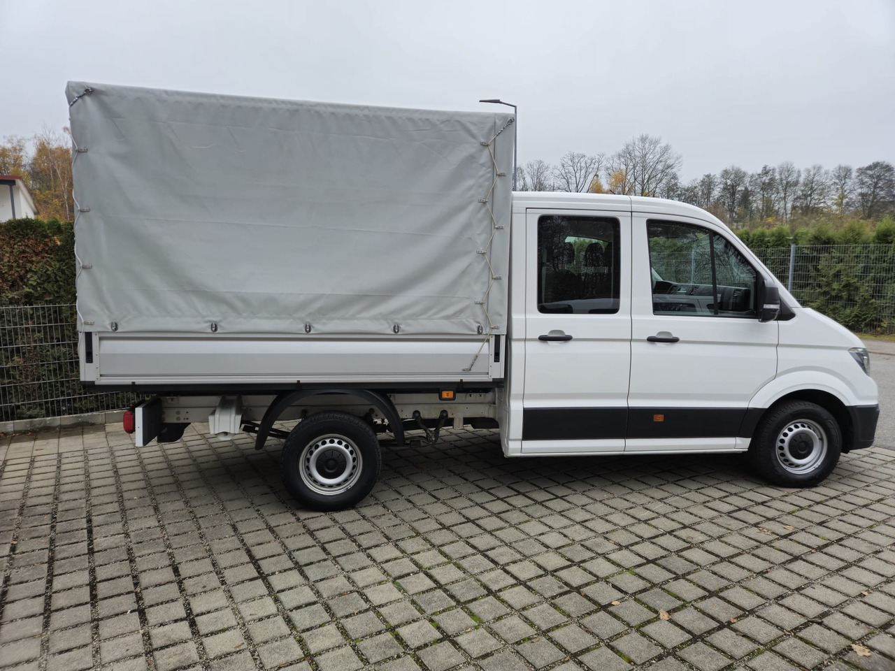 VOLKSWAGEN Crafter Pritsche 35 DOKA mittellang 4MOTION - الشاحنات الصغيرة ستائر: صور 4 VOLKSWAGEN Crafter Pritsche 35 DOKA mittellang 4MOTION - الشاحنات الصغيرة ستائر: صور 4