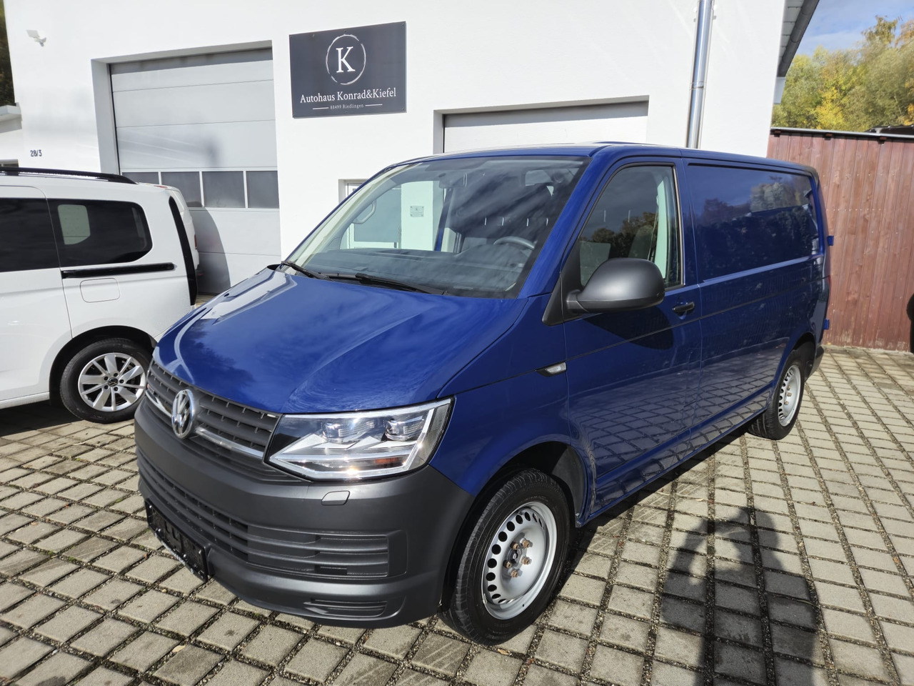 VOLKSWAGEN T6 Transporter Kasten-Kombi 4Motion/Navi/LED - فان: صور 1 VOLKSWAGEN T6 Transporter Kasten-Kombi 4Motion/Navi/LED - فان: صور 1