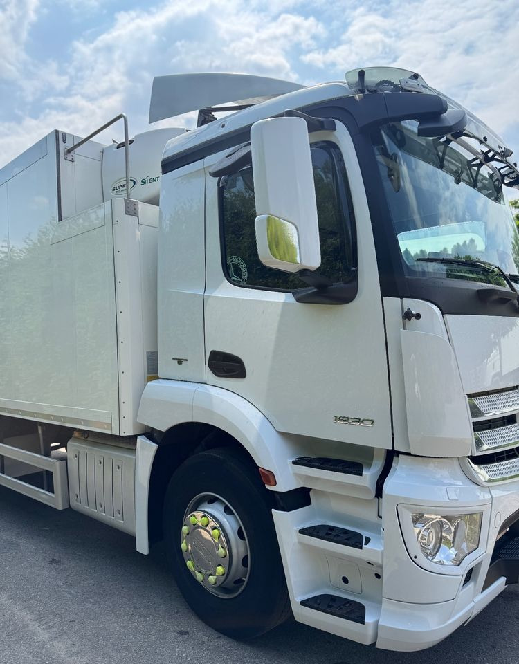 Mercedes-Benz ANTOS /1830/E 6/Chłodnia +Winda /18 Palet / Niski Przebieg122 Tys Km! - مبردة شاحنة: صور 5 Mercedes-Benz ANTOS /1830/E 6/Chłodnia +Winda /18 Palet / Niski Przebieg122 Tys Km! - مبردة شاحنة: صور 5