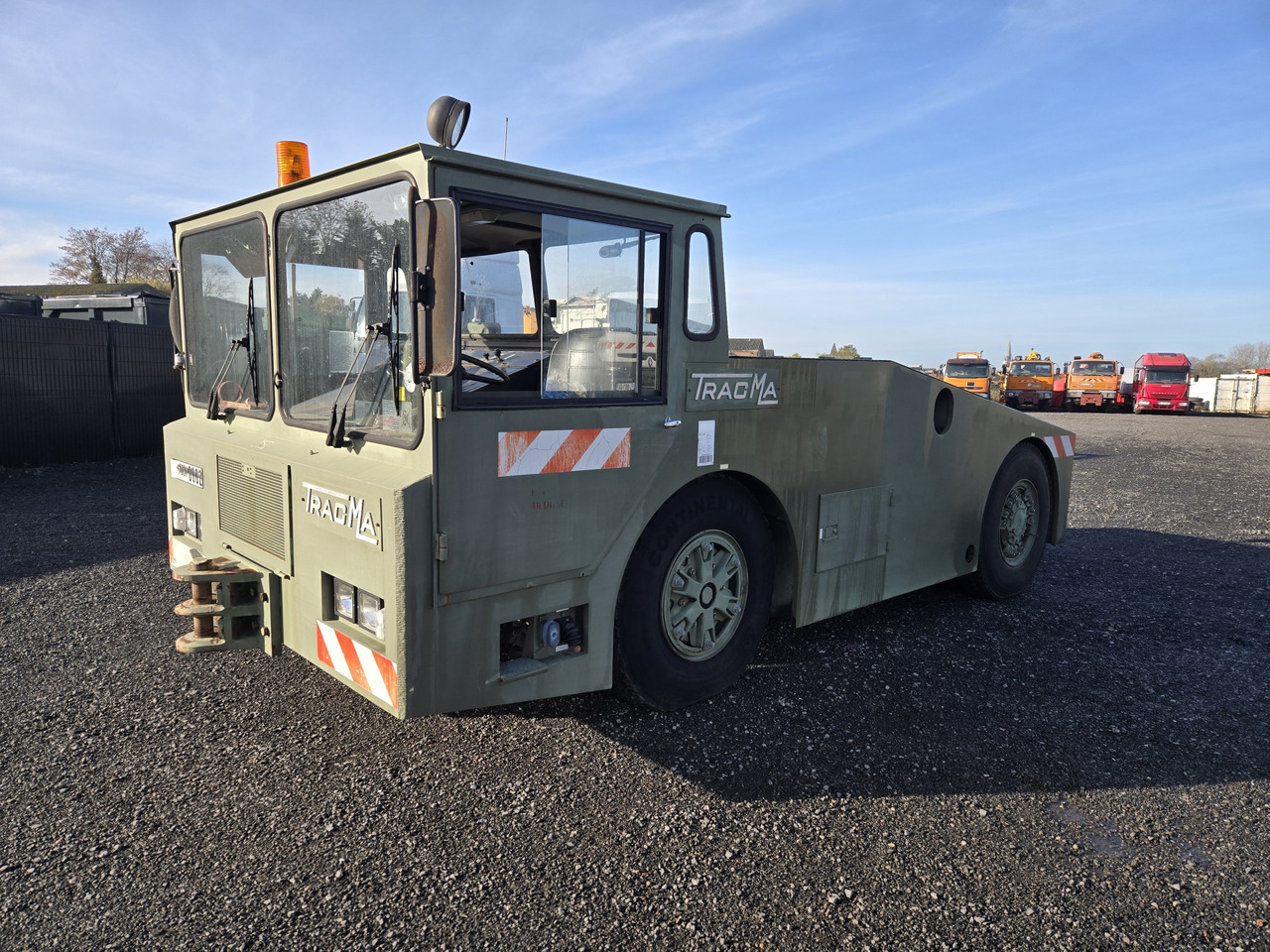 Tracma TD18000 - جرارات الطائرات: صور 1 Tracma TD18000 - جرارات الطائرات: صور 1