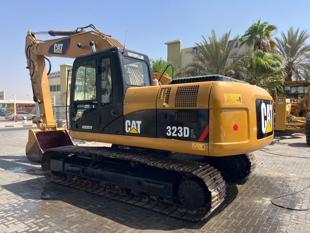 CATERPILLAR 323DL - حفارات زحافة: صور 1 CATERPILLAR 323DL - حفارات زحافة: صور 1