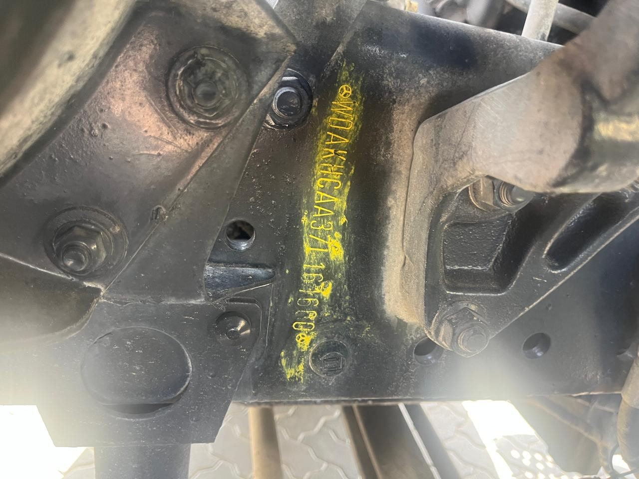 MERCEDES-BENZ 3332 - شاحنة جرار: صور 2 MERCEDES-BENZ 3332 - شاحنة جرار: صور 2