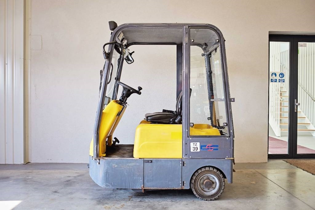 DEC Modena - جرار السحب الكهربائي: صور 1 DEC Modena - جرار السحب الكهربائي: صور 1