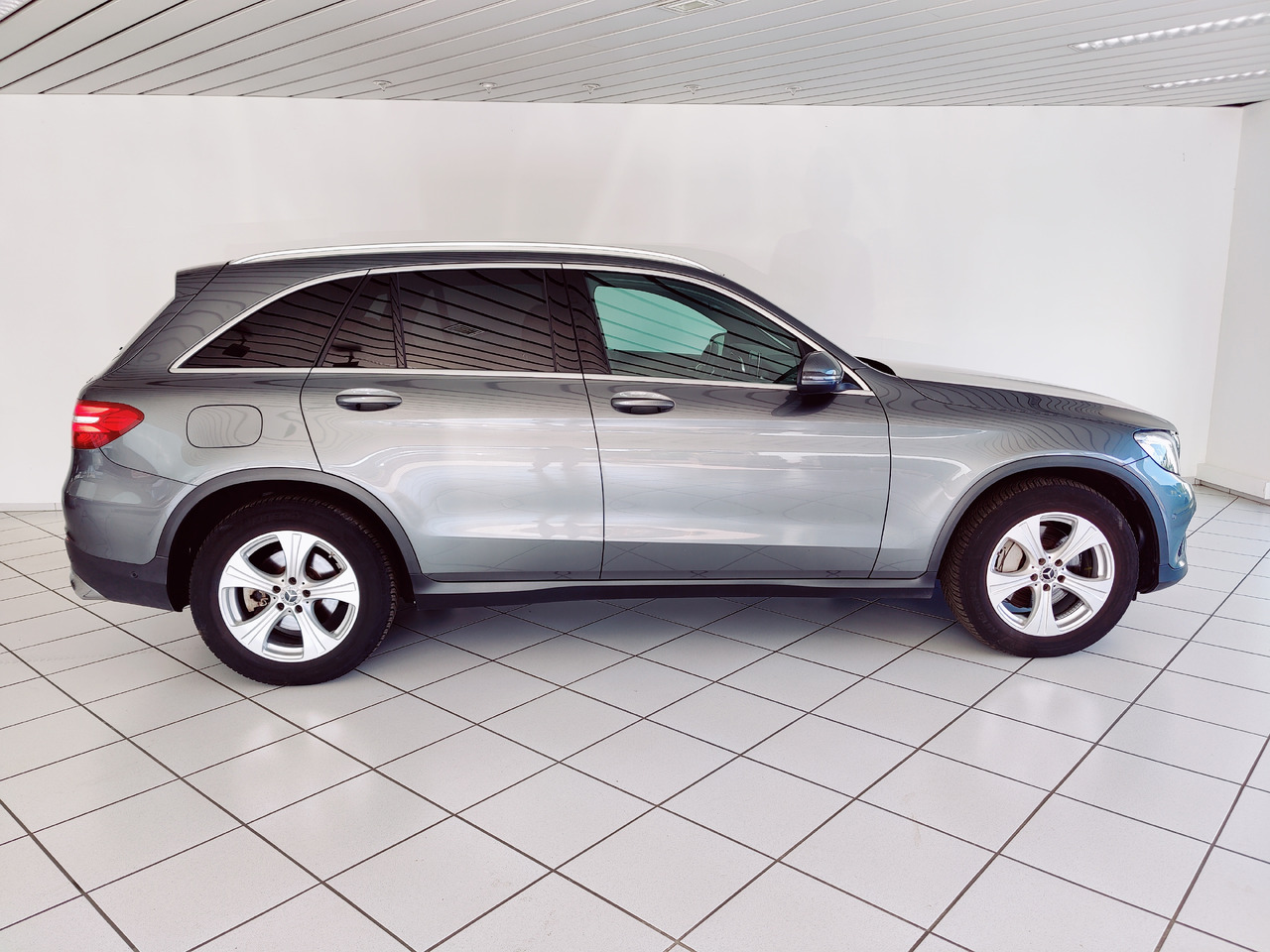 سيارة دفع رباعي Mercedes-Benz GLC 220 d 4Matic AHK Navi RüKam SHZ: صور 8 سيارة دفع رباعي Mercedes-Benz GLC 220 d 4Matic AHK Navi RüKam SHZ: صور 8