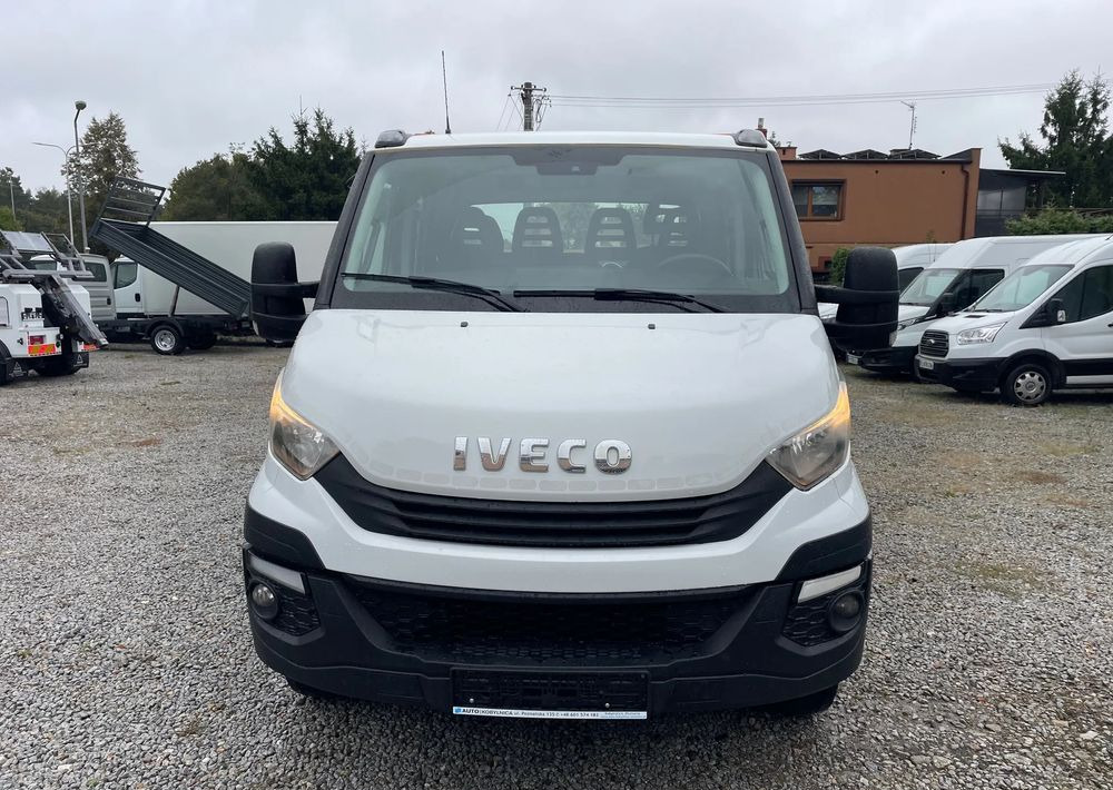 Iveco Daily 70C18 Pomoc drogowa Laweta 2017r - سيارة السحب للتصليح: صور 2 Iveco Daily 70C18 Pomoc drogowa Laweta 2017r - سيارة السحب للتصليح: صور 2