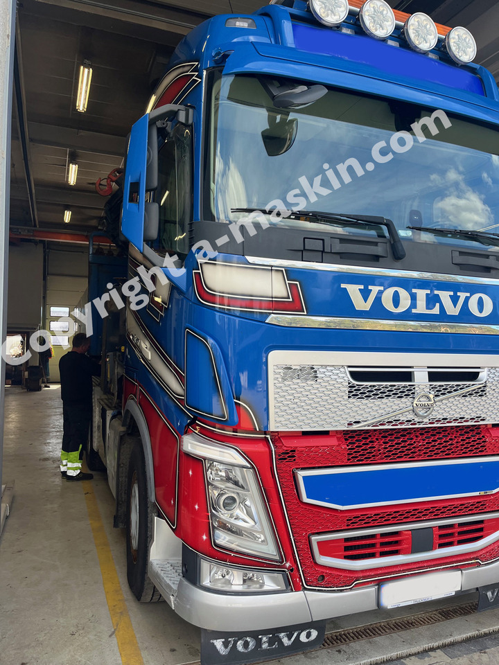 VOLVO FH 540 - شاحنات مسطحة, شاحنة كرين: صور 1 VOLVO FH 540 - شاحنات مسطحة, شاحنة كرين: صور 1