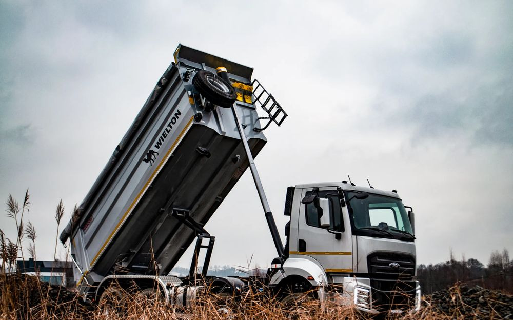 Ford Ford FORD F-LINE 4145 8x4 Wywrotka Wielton Tylnosypowa - قلابات: صور 2 Ford Ford FORD F-LINE 4145 8x4 Wywrotka Wielton Tylnosypowa - قلابات: صور 2