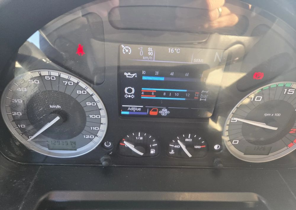 قلابات Iveco X-WAY: صور 7 قلابات Iveco X-WAY: صور 7