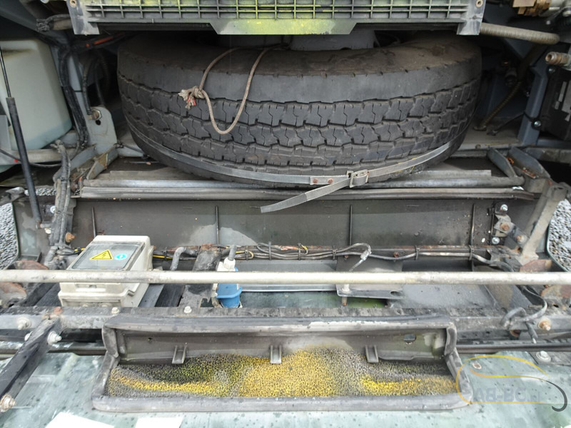 Mercedes-Benz Integro 49 Seats EURO 5 - باص النقل بين المدن: صور 4 Mercedes-Benz Integro 49 Seats EURO 5 - باص النقل بين المدن: صور 4