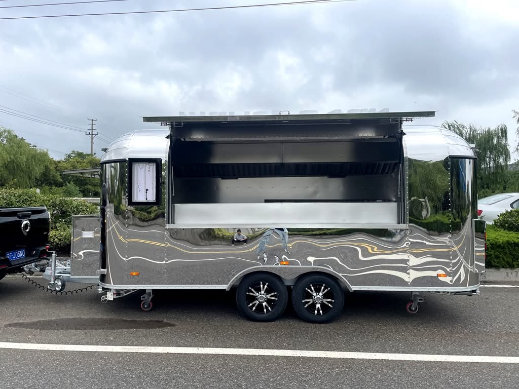 EU Standard air Stream Food Trailer Fully Equipped Food Truck Gas Food Cart Food 03 - عربة الطعام: صور 1 EU Standard air Stream Food Trailer Fully Equipped Food Truck Gas Food Cart Food 03 - عربة الطعام: صور 1