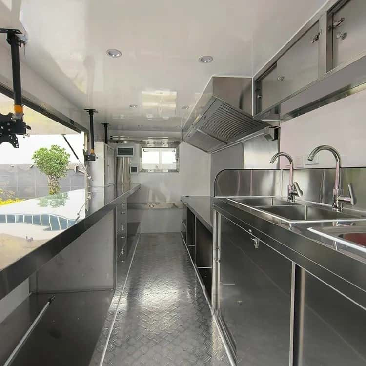 Food Truck Mobile Food Catering Trailer Fully Equipped Outdoor Mobile Beer Ice C 02 - عربة الطعام: صور 5 Food Truck Mobile Food Catering Trailer Fully Equipped Outdoor Mobile Beer Ice C 02 - عربة الطعام: صور 5