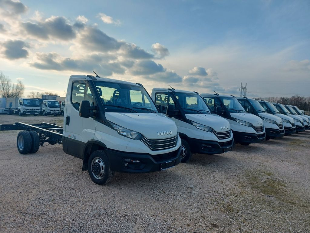 Iveco Daily 35C16 Fahrgestell Wählbar Aufbau Euro6E Iveco Daily 35C16 Fahrgestell Wählbar Aufbau Euro6E - الشاسيه شاحنة, شاحنة كرين: صور 1 Iveco Daily 35C16 Fahrgestell Wählbar Aufbau Euro6E Iveco Daily 35C16 Fahrgestell Wählbar Aufbau Euro6E - الشاسيه شاحنة, شاحنة كرين: صور 1