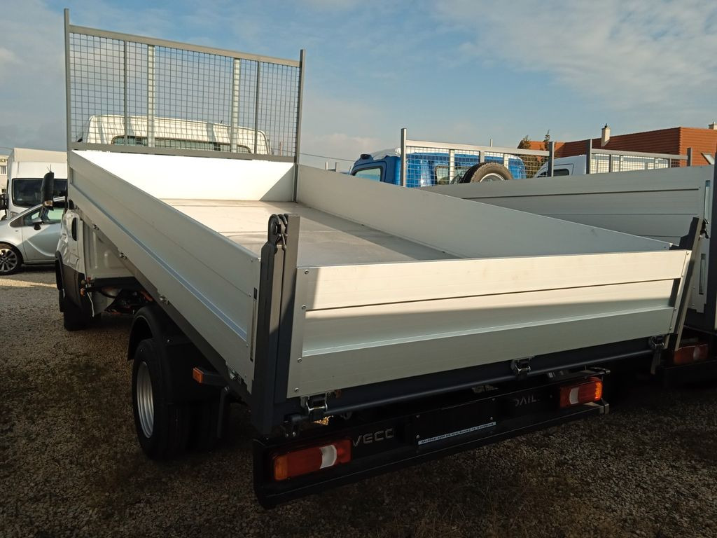 Iveco Daily 35C18H Dreiseitenkipper Iveco Daily 35C18H Dreiseitenkipper - قلاب صغير: صور 3 Iveco Daily 35C18H Dreiseitenkipper Iveco Daily 35C18H Dreiseitenkipper - قلاب صغير: صور 3