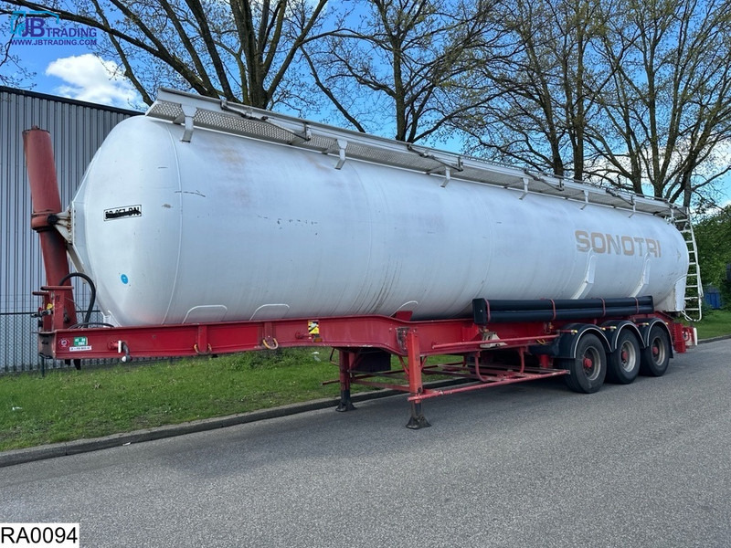 Benalu Silo 62000 liter, Silo, Bulk - نصف مقطورة صهريج: صور 1 Benalu Silo 62000 liter, Silo, Bulk - نصف مقطورة صهريج: صور 1