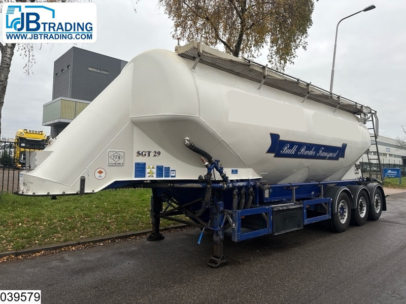 Feldbinder Silo 40.000 Liter, 3 Comp - نصف مقطورة صهريج: صور 1 Feldbinder Silo 40.000 Liter, 3 Comp - نصف مقطورة صهريج: صور 1