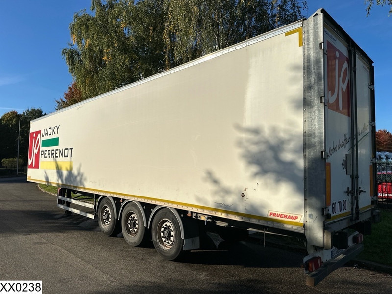 Fruehauf gesloten bak - بصندوق مغلق نصف مقطورة: صور 4 Fruehauf gesloten bak - بصندوق مغلق نصف مقطورة: صور 4